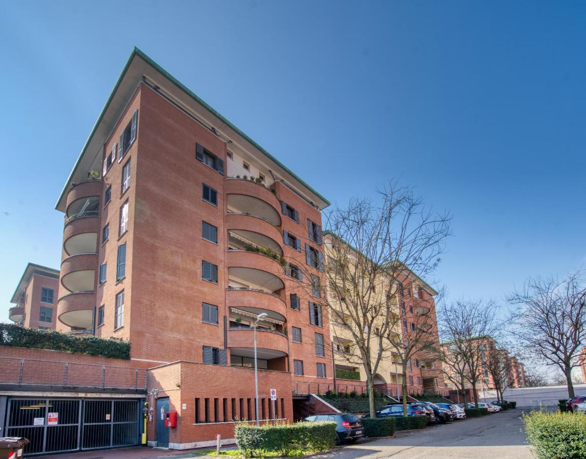 Caseospitali - Casa Di Bibi, Colorato Ed Elegante Bilocale Vicino Al Naviglio Martesana Per 4 维默德隆尼 外观 照片