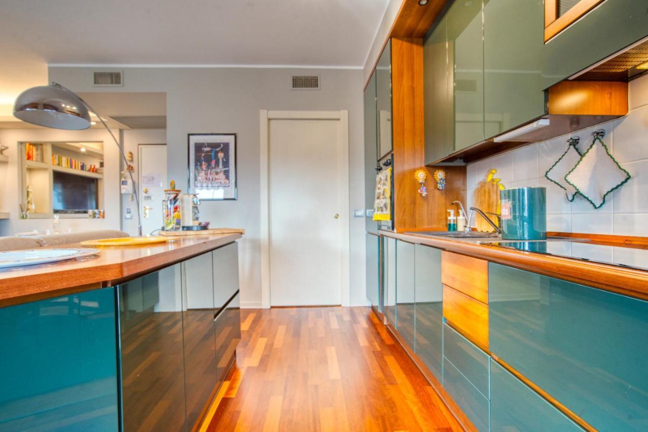 Caseospitali - Casa Di Bibi, Colorato Ed Elegante Bilocale Vicino Al Naviglio Martesana Per 4 维默德隆尼 外观 照片