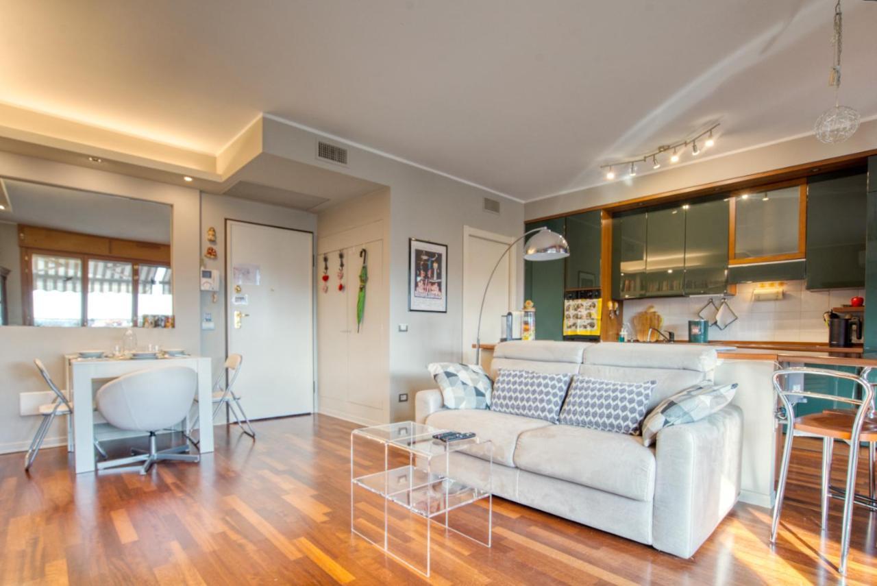 Caseospitali - Casa Di Bibi, Colorato Ed Elegante Bilocale Vicino Al Naviglio Martesana Per 4 维默德隆尼 外观 照片